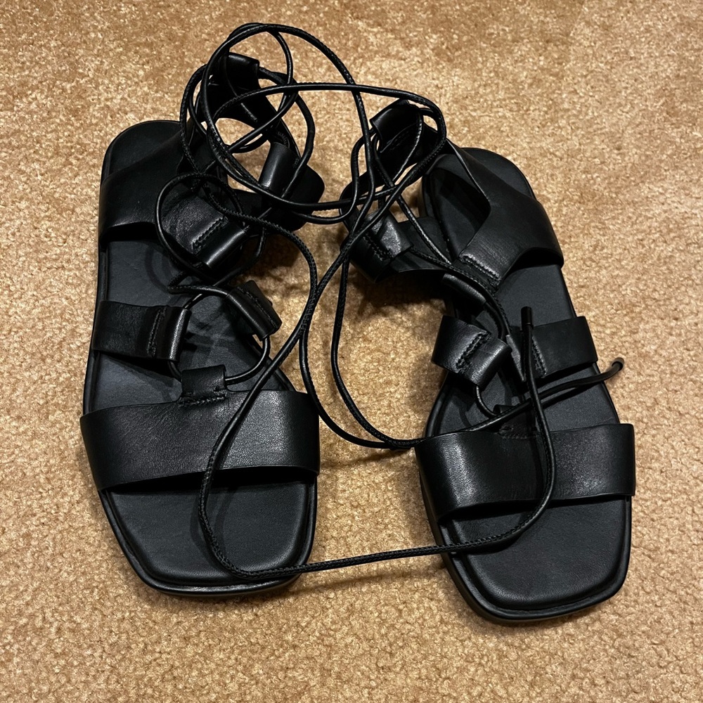 Vince women Black Strappy Sandals 8.5